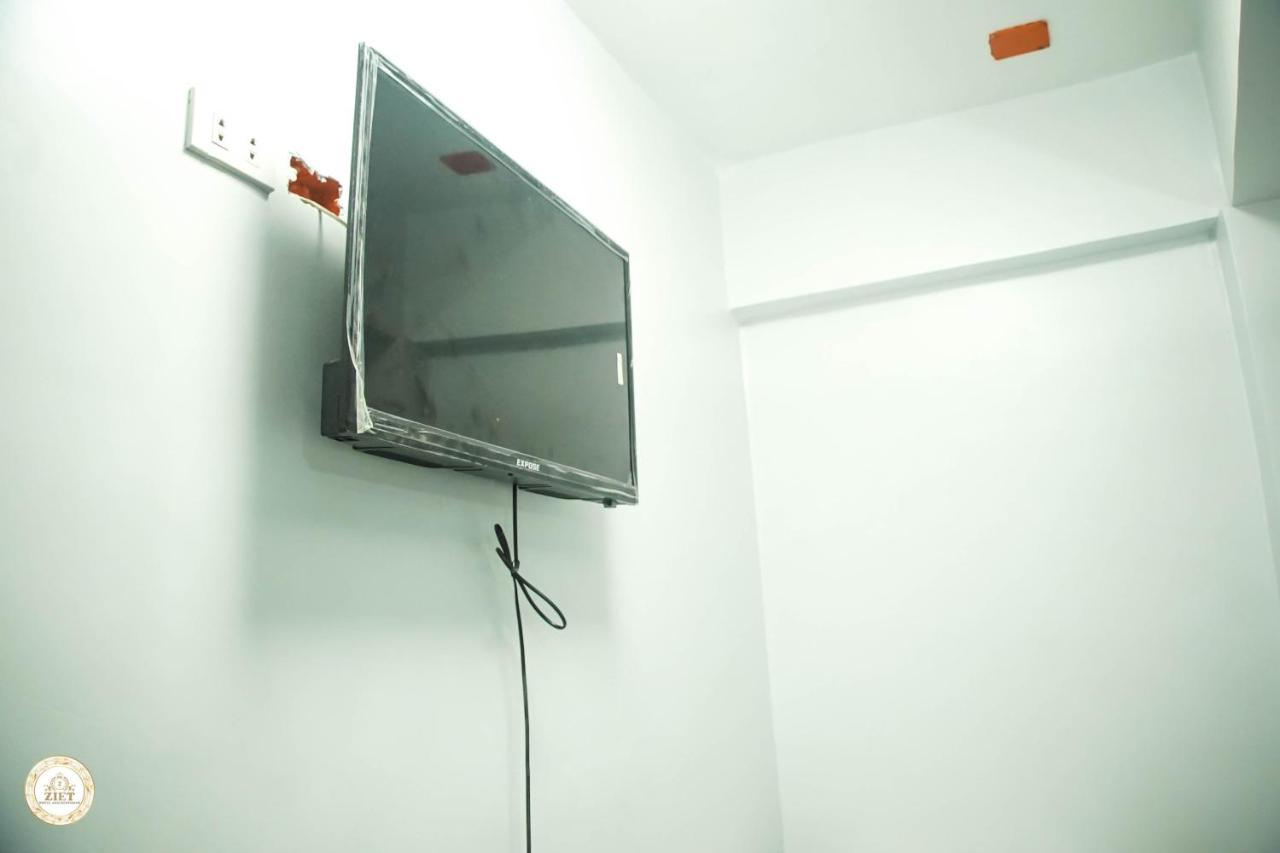 Ziet Hotel Mambajao Zimmer foto