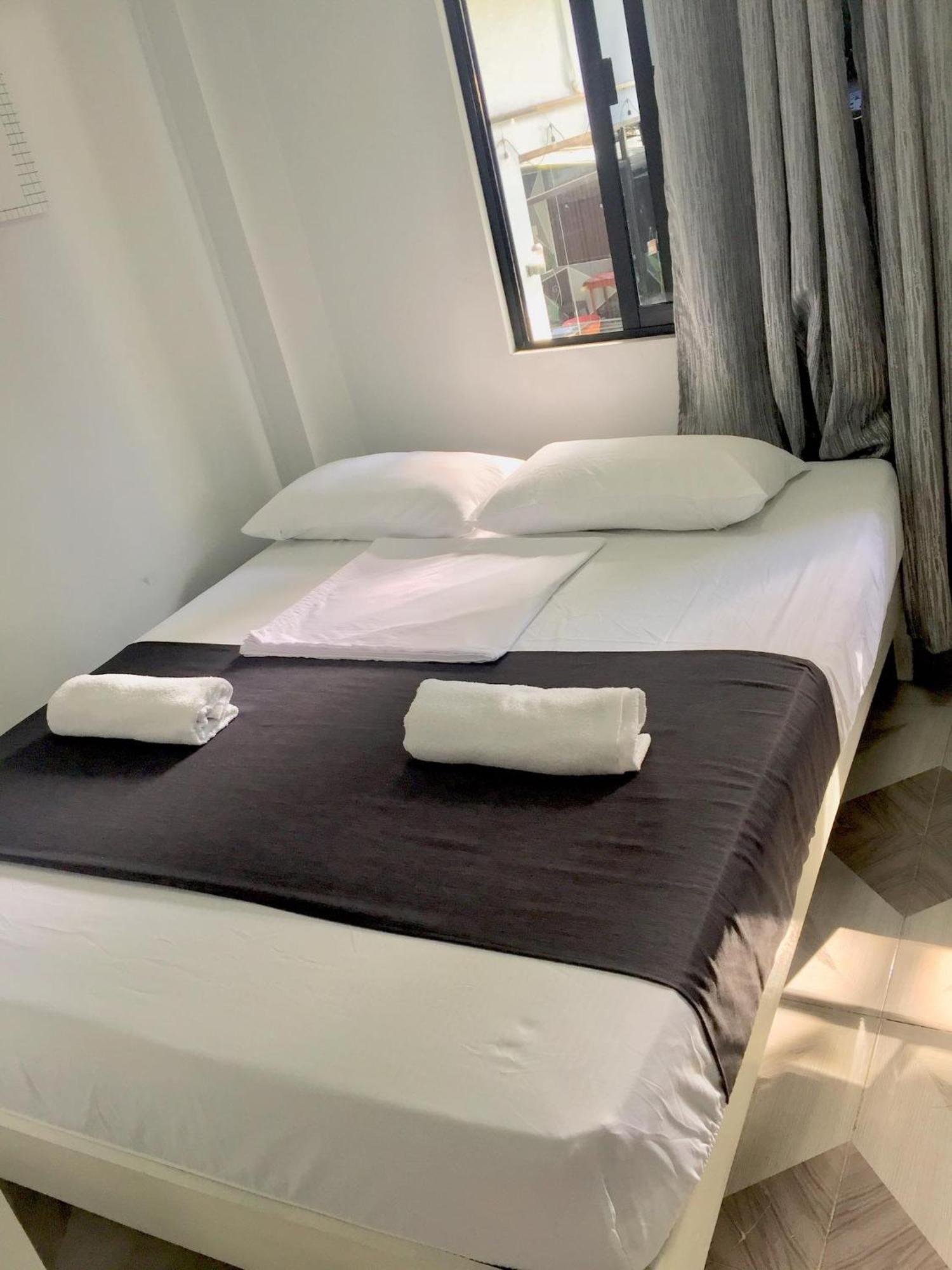 Ziet Hotel Mambajao Zimmer foto