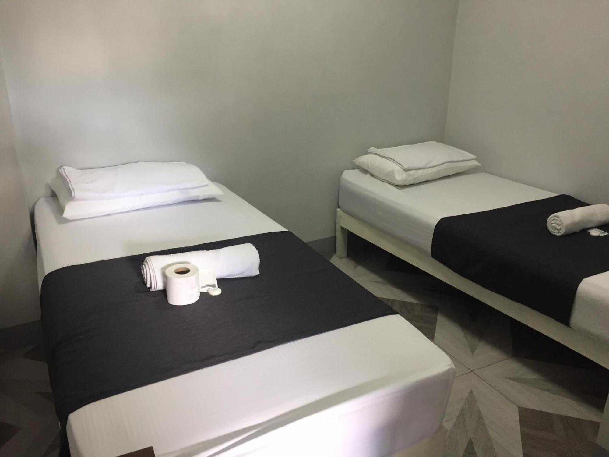 Ziet Hotel Mambajao Zimmer foto