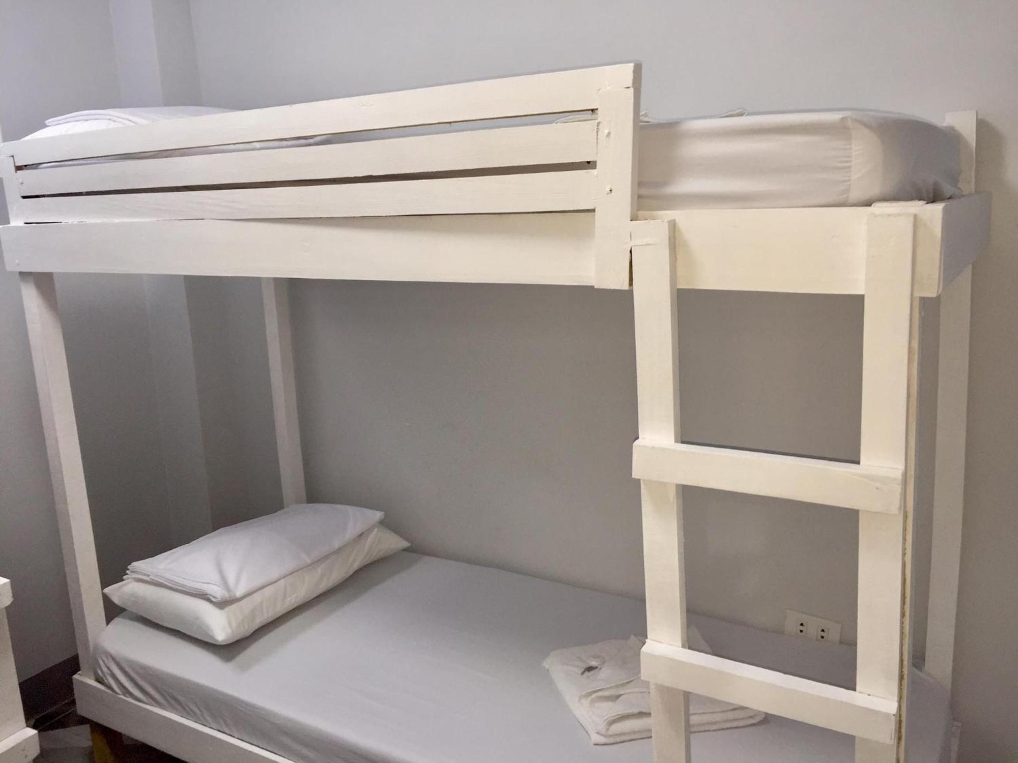 Ziet Hotel Mambajao Zimmer foto