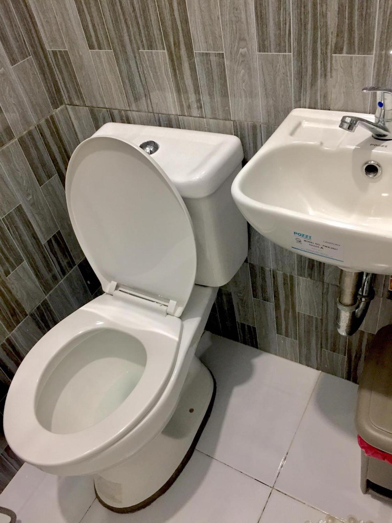Ziet Hotel Mambajao Zimmer foto